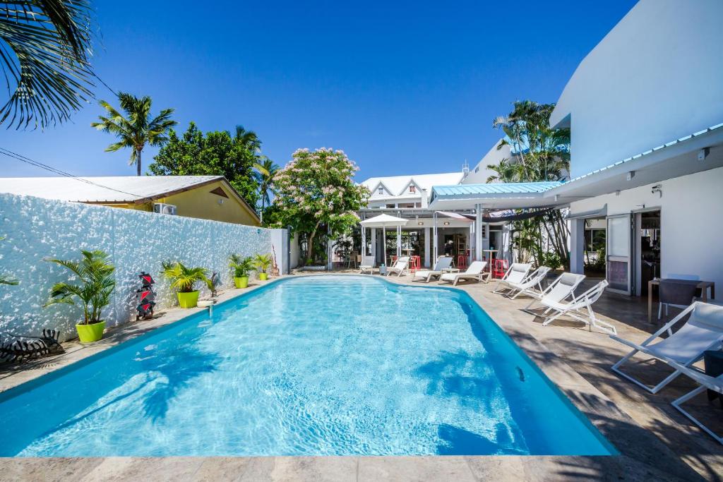 Piscine Le Grand Bleu Trou aux Biches transcontinents