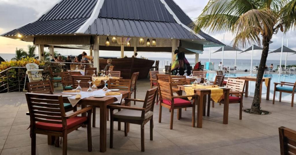 Restaurant La Toque Blanche Anelia Resort transcontinents