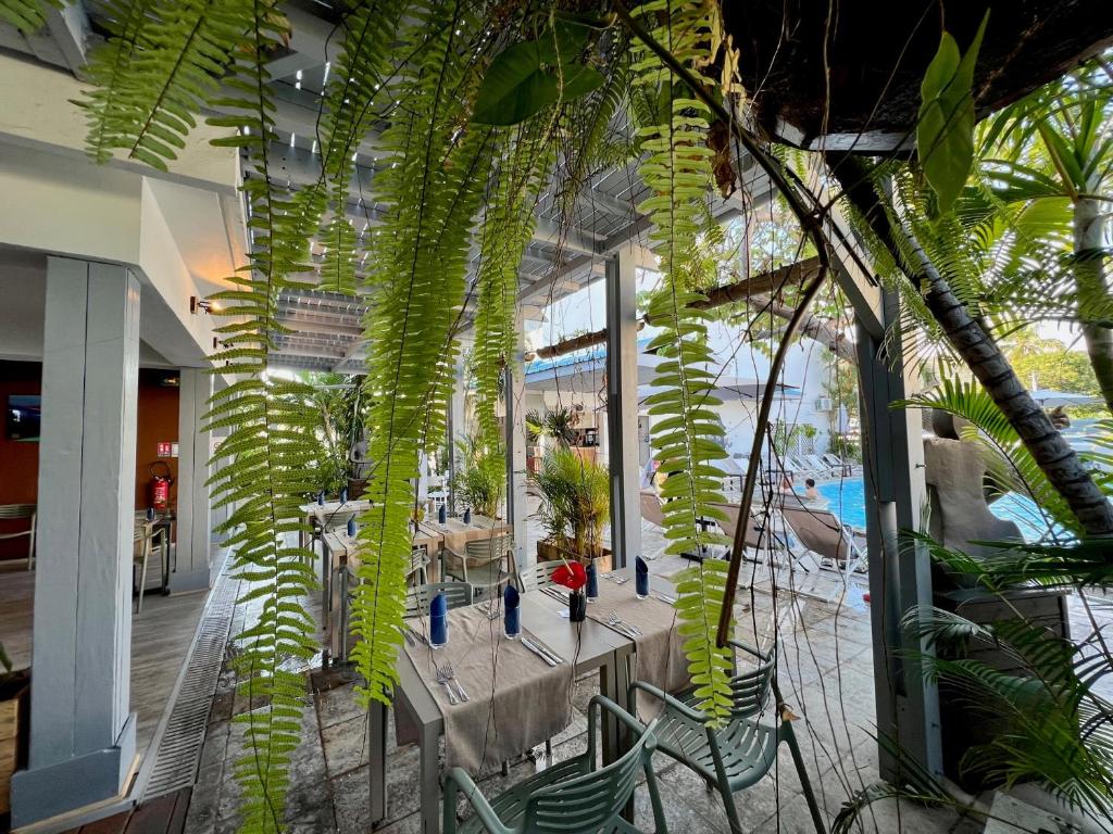 Spa Le Grand Bleu Trou aux Biches transcontinents